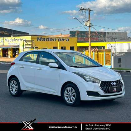HYUNDAI HB20 1.0 COMFORT PLUS 12V FLEX 4P MANUAL HYUNDAI HB20 1.0 COMFORT PLUS 12V FLEX 4P MANUAL